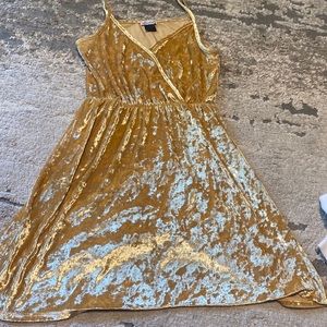 Criss cross front golden velvet sundress
